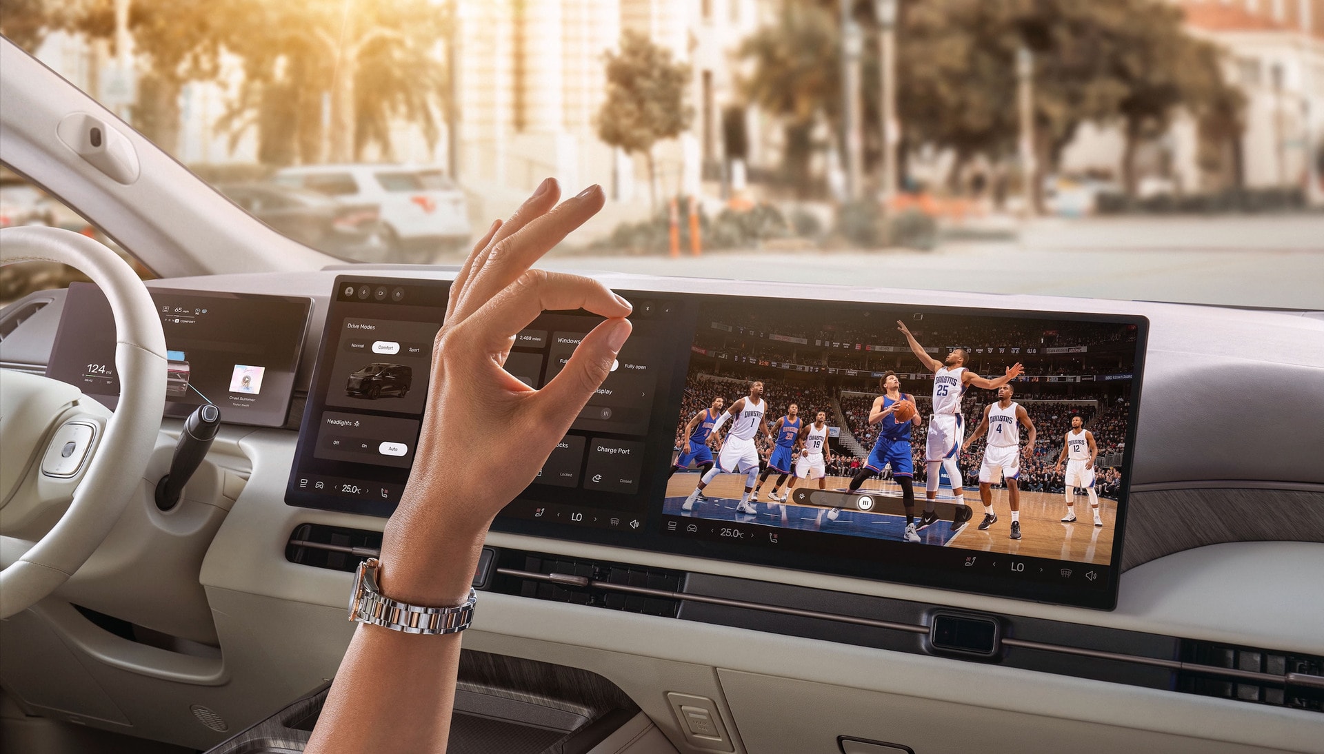 FX Super One: First Class EAI‑MPV